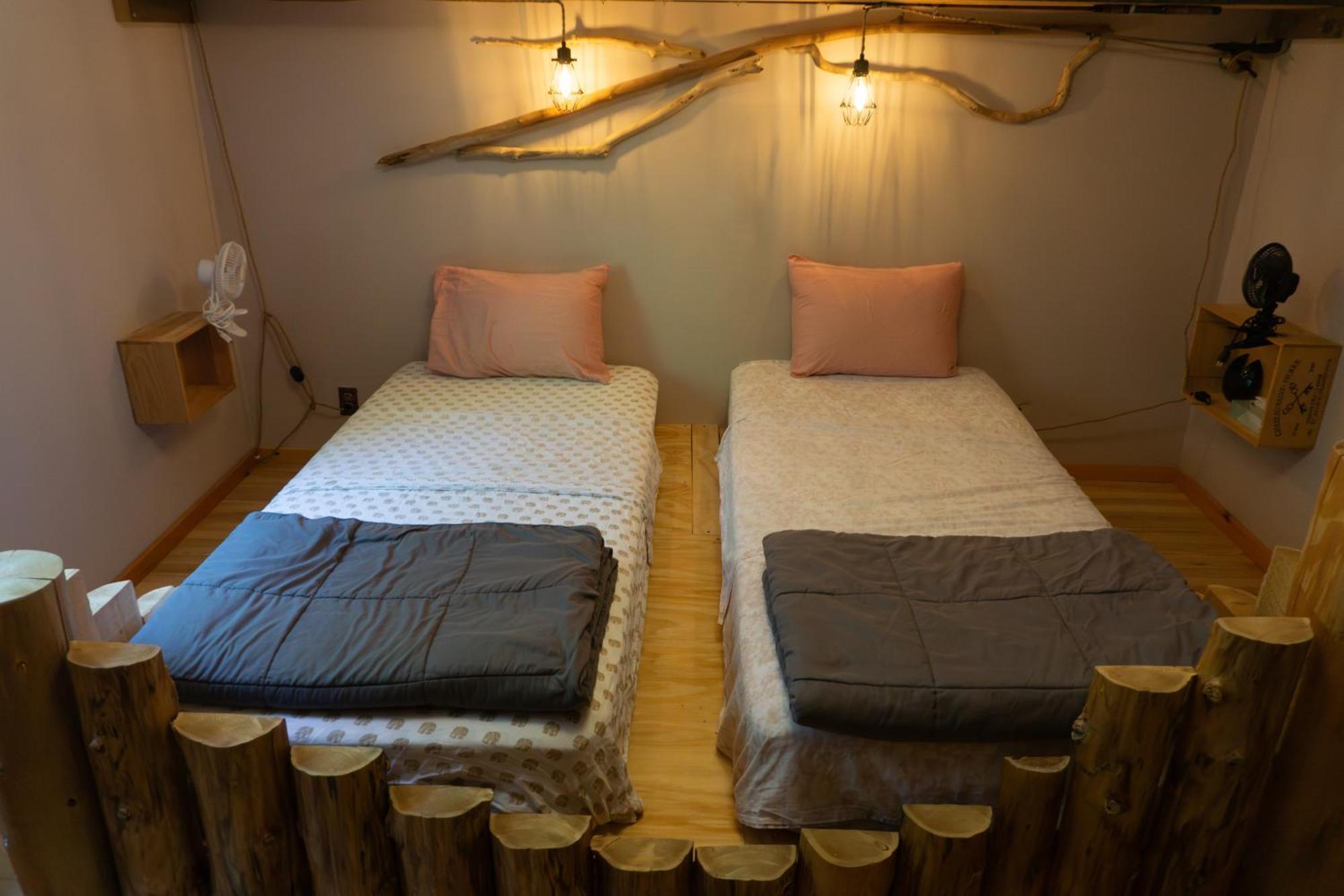 Llama House Adk Wevertown Esterno foto